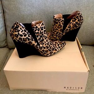 Leopard Bootie- very nice. Size 9 $36